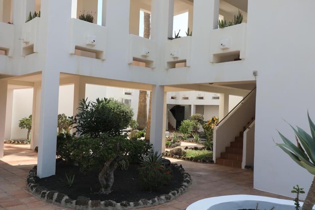 Casa Linda 2 Bed Apartment In Costa Teguise Εξωτερικό φωτογραφία